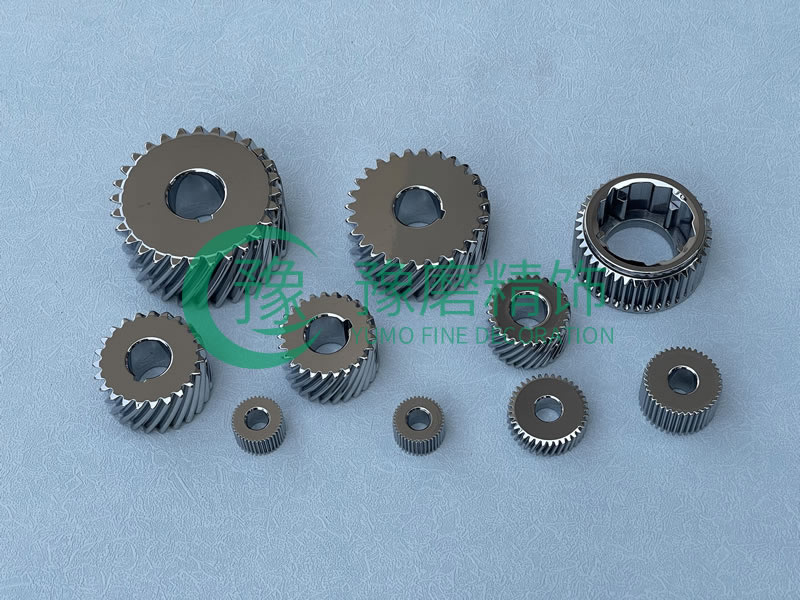 發(fā)動(dòng)機(jī)齒輪